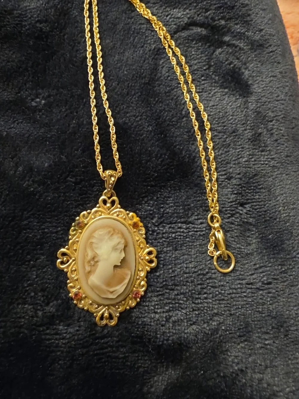 Gold and Cream Cameo Pendant Necklace
